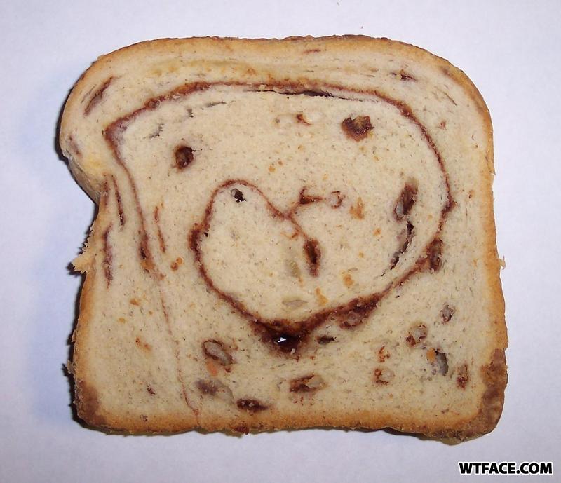 Cinnamon_bread_smile